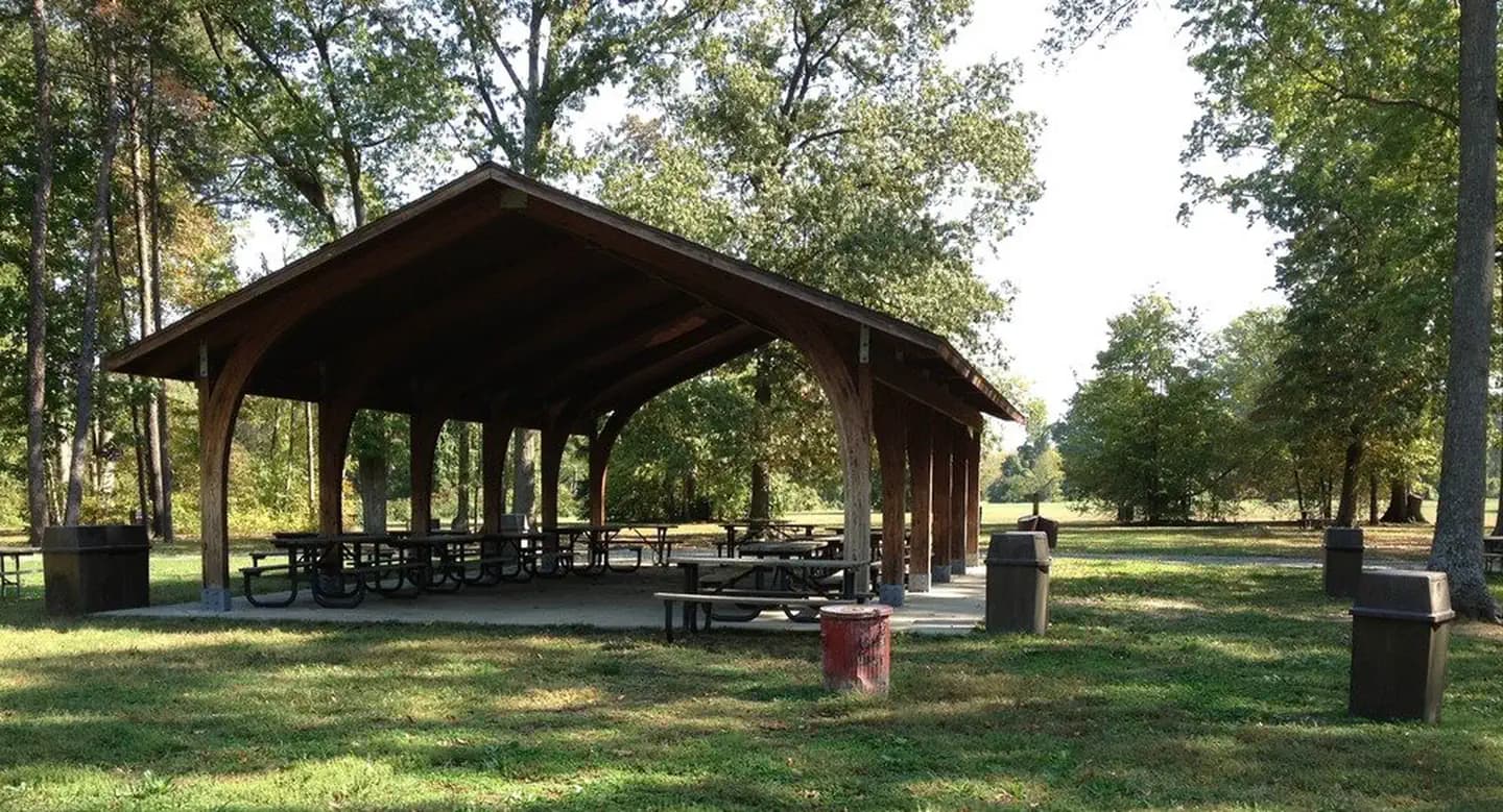 Fort Hunt Picnic Areas
