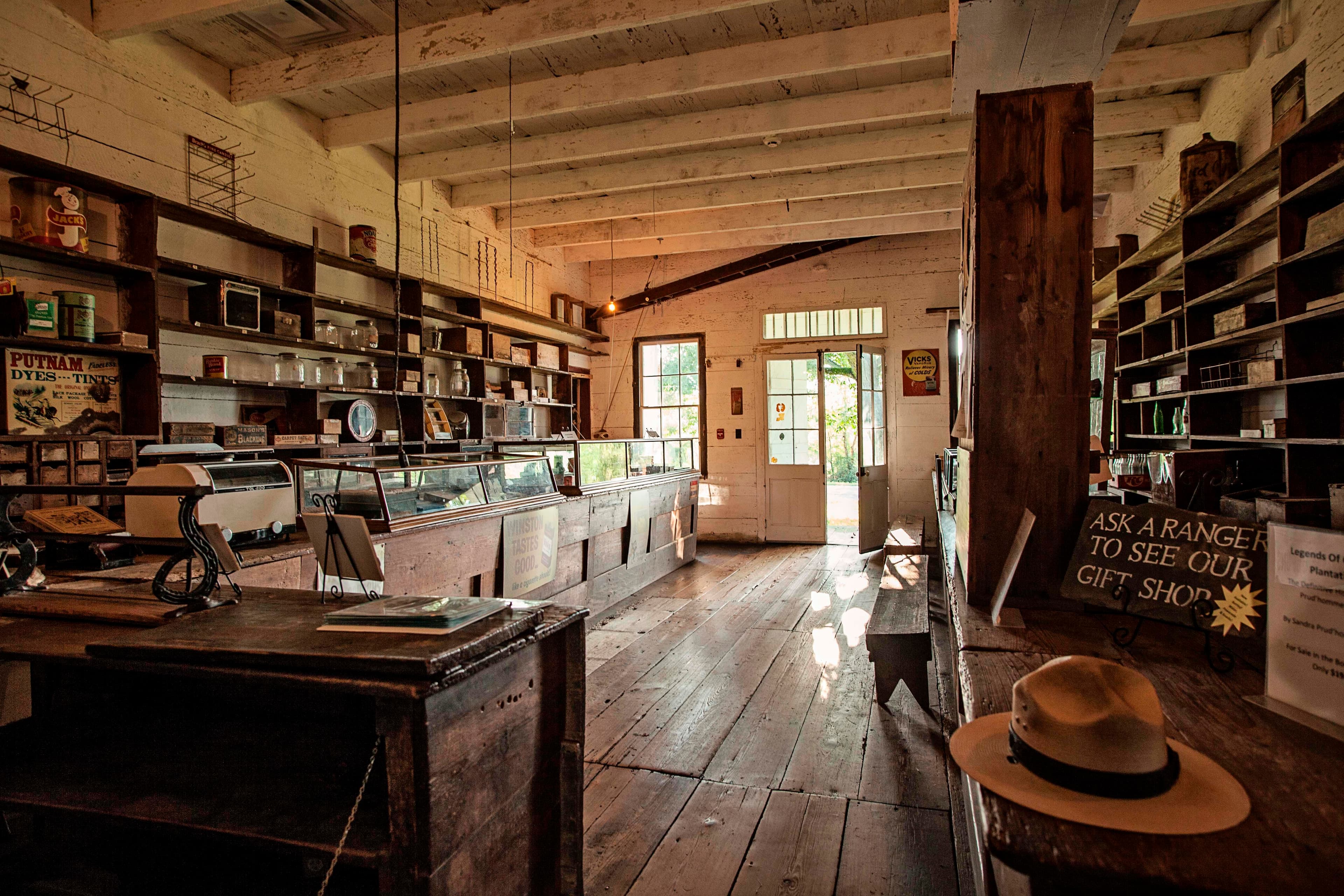 Oakland Plantation Store