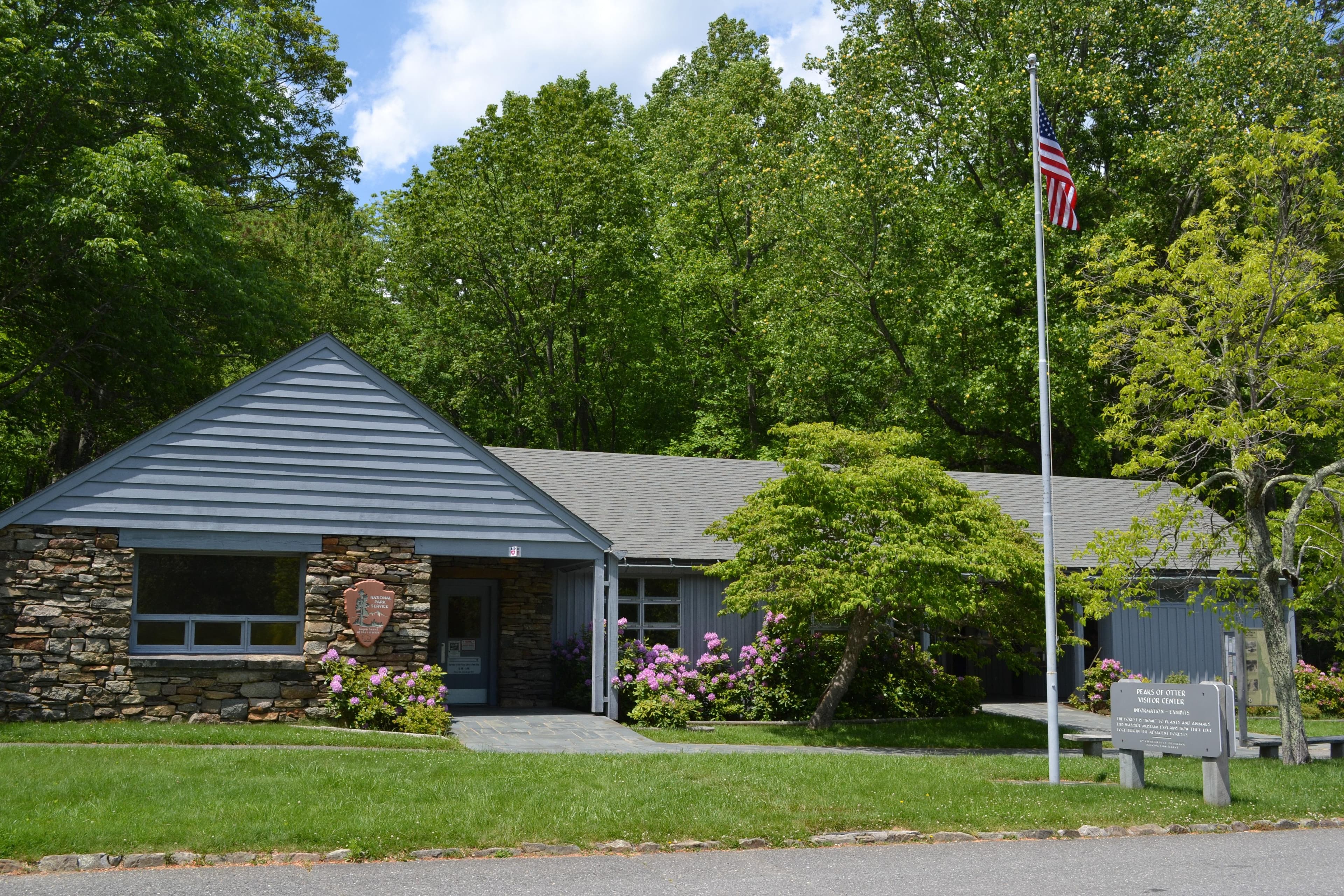 Peaks of Otter Visitor Center