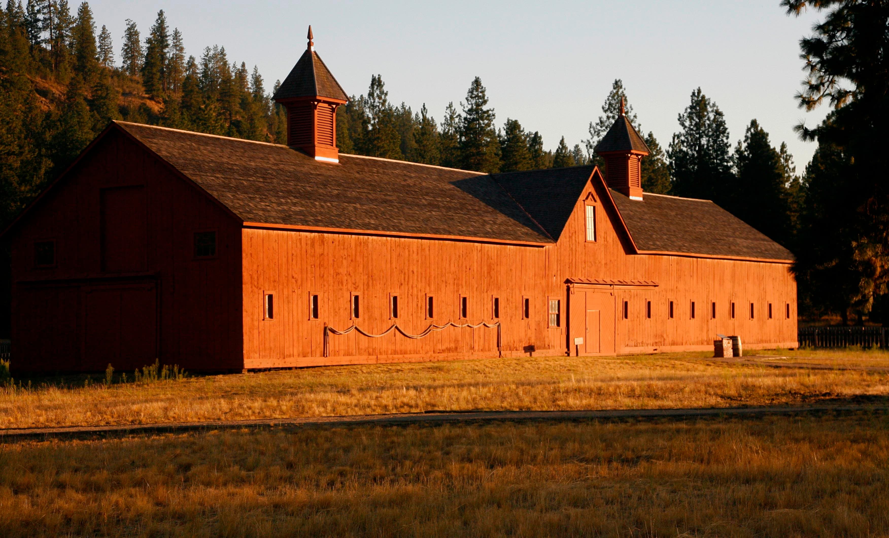 Ft Spokane Mule Barn