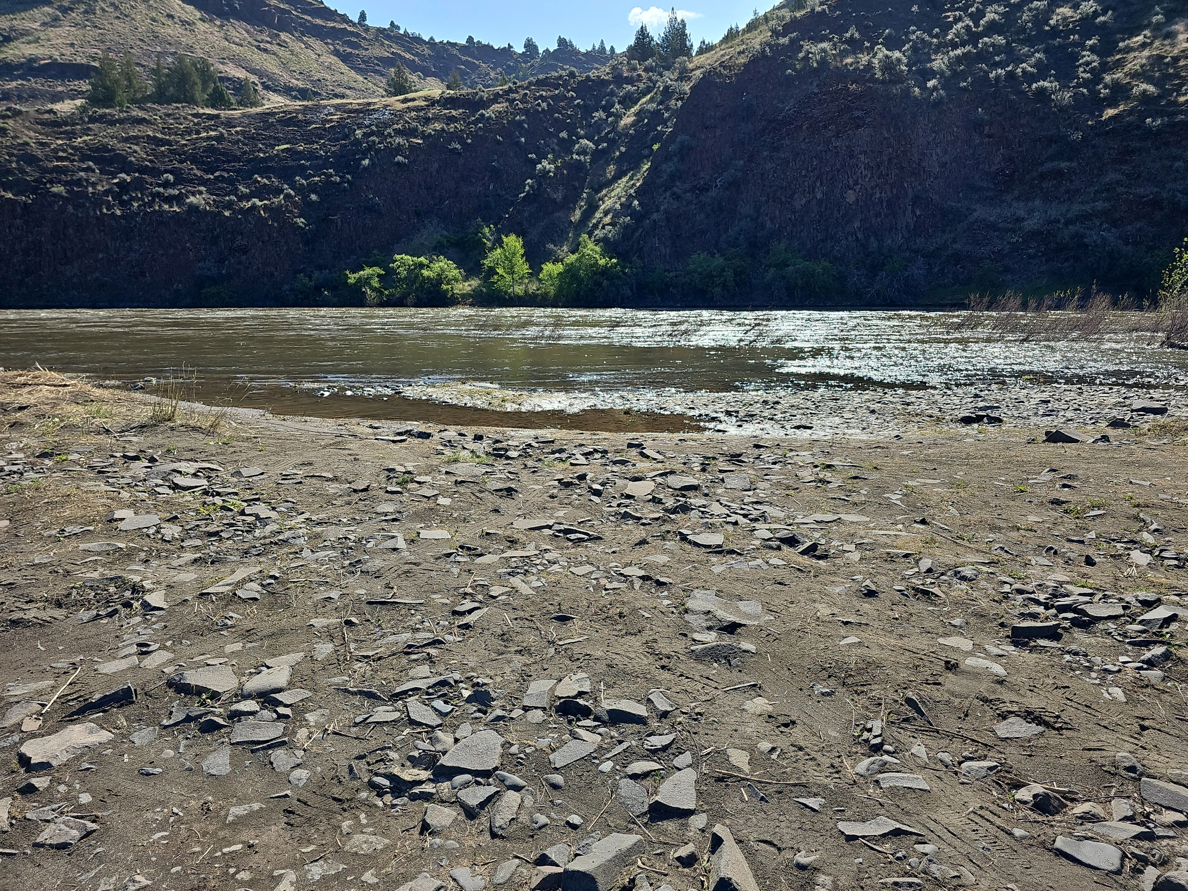 Primitive boat launch at Donnelly Service Creek River Access Park 
