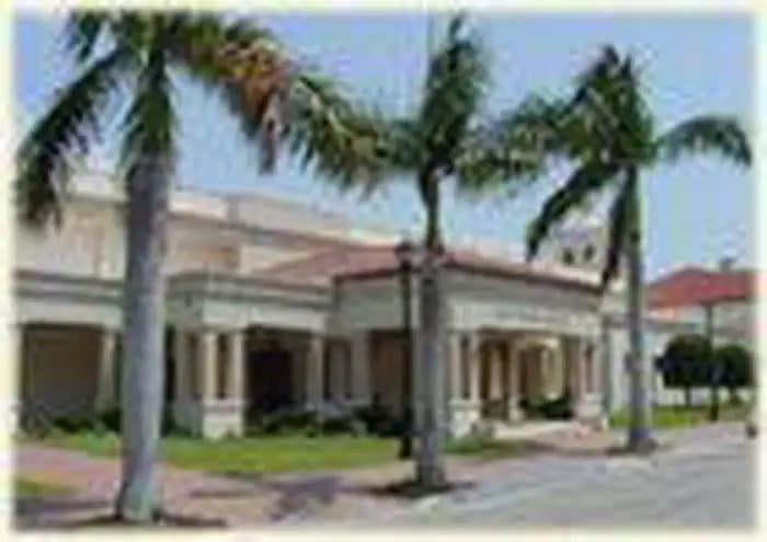 South Florida Museum and Parker Manatee Aquarium