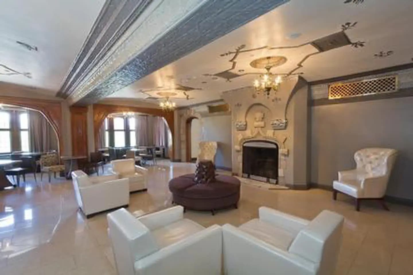 The Tudor Arms Hotel Cleveland - a DoubleTree by Hilton