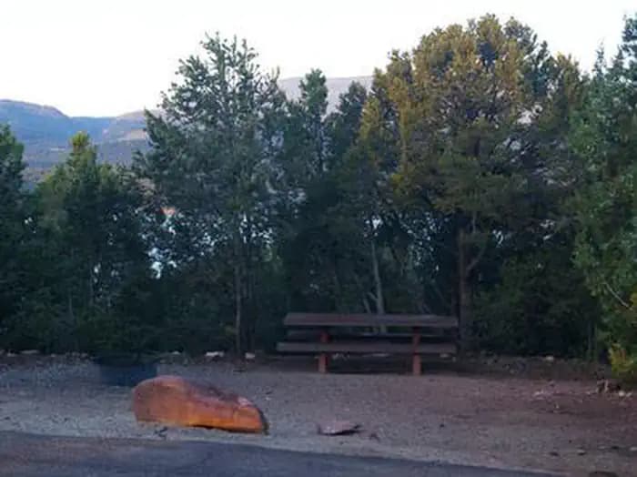 MUSTANG RIDGE CAMPGROUND rock and picnic