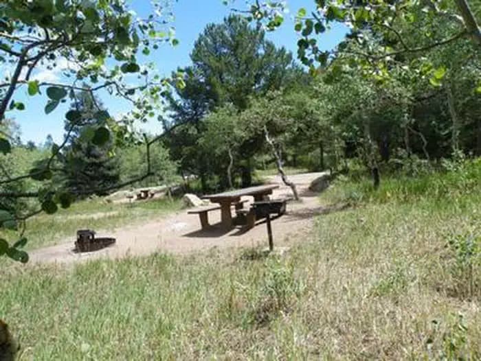 ST CHARLES CAMPGROUND - LAKE ISABEL