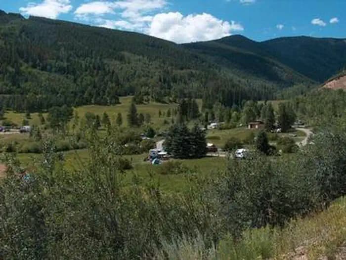 MOLLIE B_WHITE RIVER