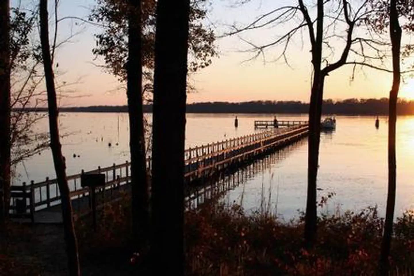 LONG PIER