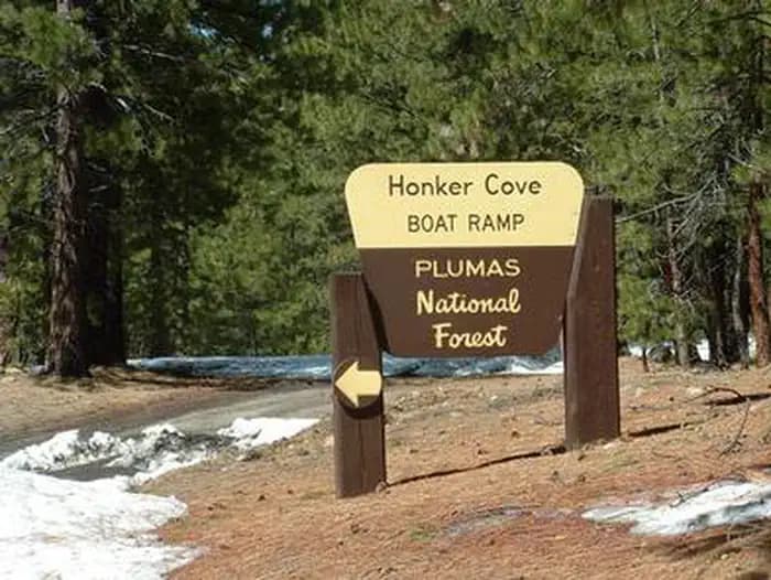 GRASSHOPPER FLAT Honker Boat Launch