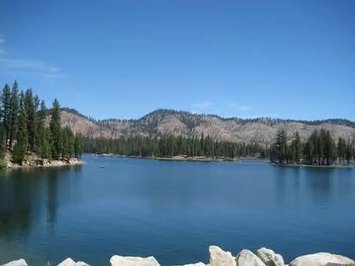 BOULDER CREEK (CA) View of Lake