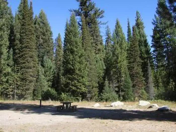 PEACE VALLEY CAMPGROUND--campsites