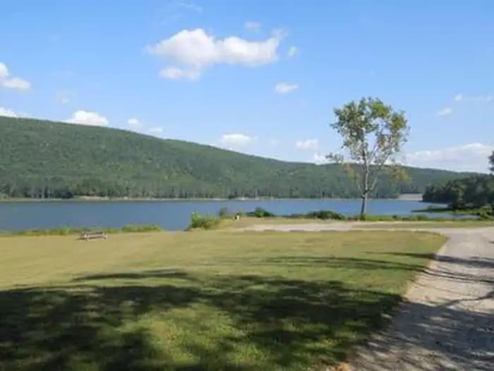 SURRY MOUNTAIN LAKE BEACH