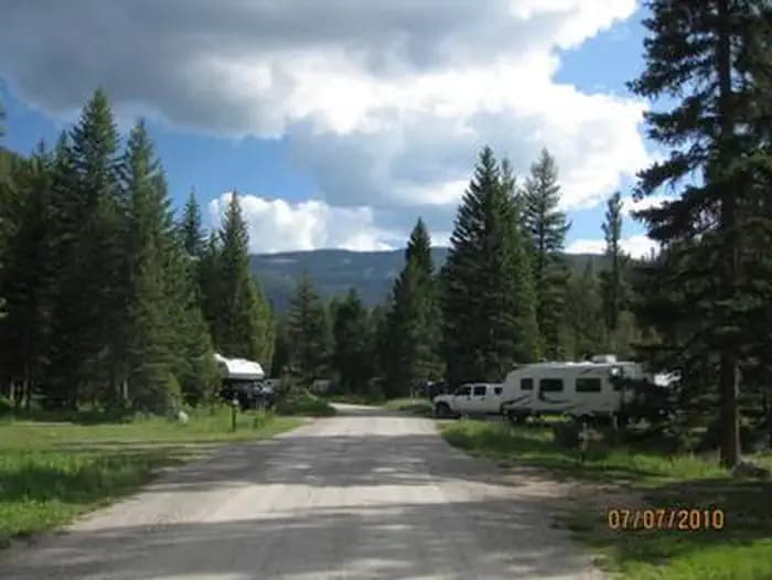 Red Cliff Campground road, RV's & tow vehicles