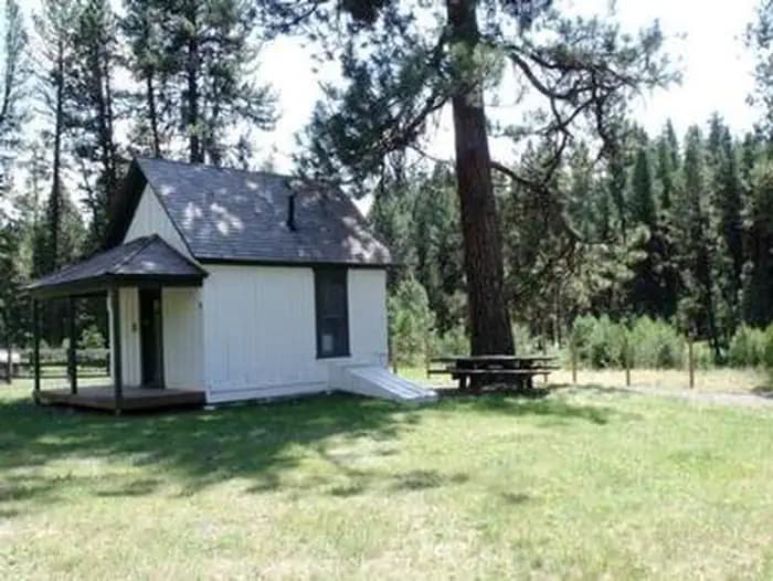 Murderers Creek Guard Station - Side View