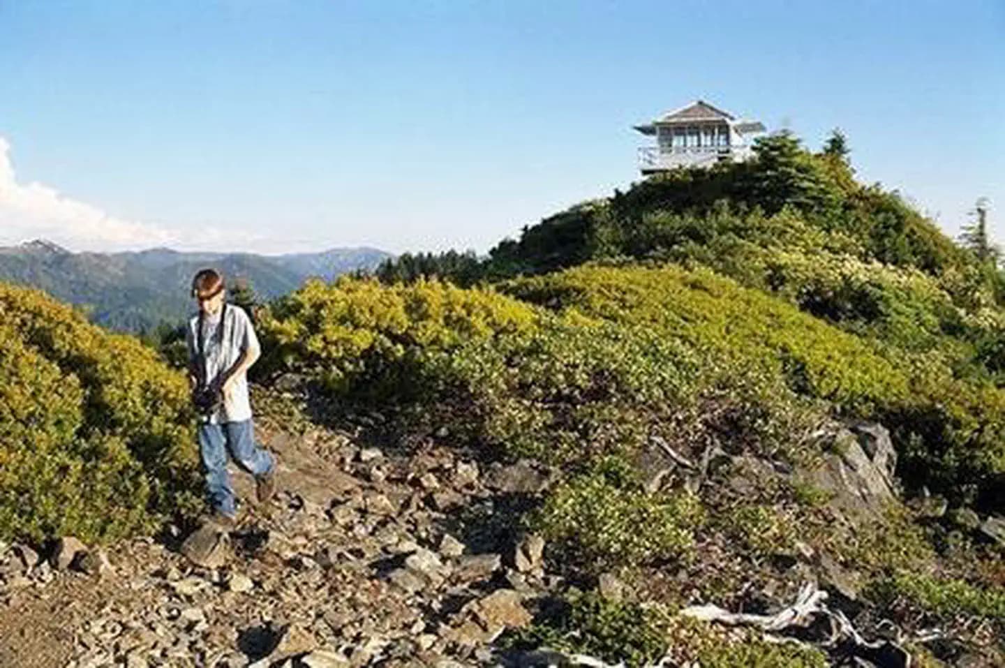 BEAR BASIN LOOKOUT AND CABIN