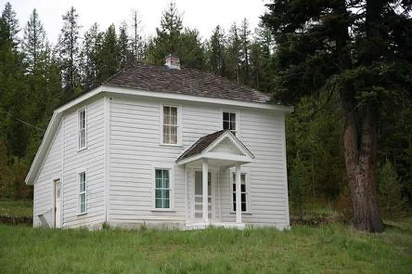 CARETAKERS CABIN