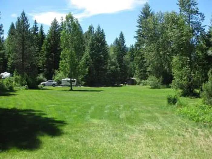 SWAN LAKE CAMPGROUND OPEN GRASS