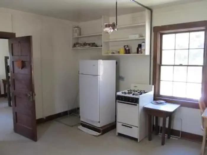 KELLEY GUARD STATION