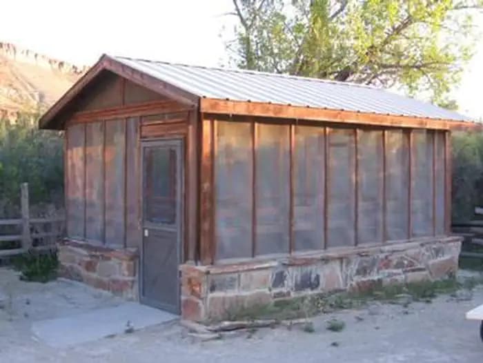 DESOLATION GRAY CANYONS SCREEN CABINS