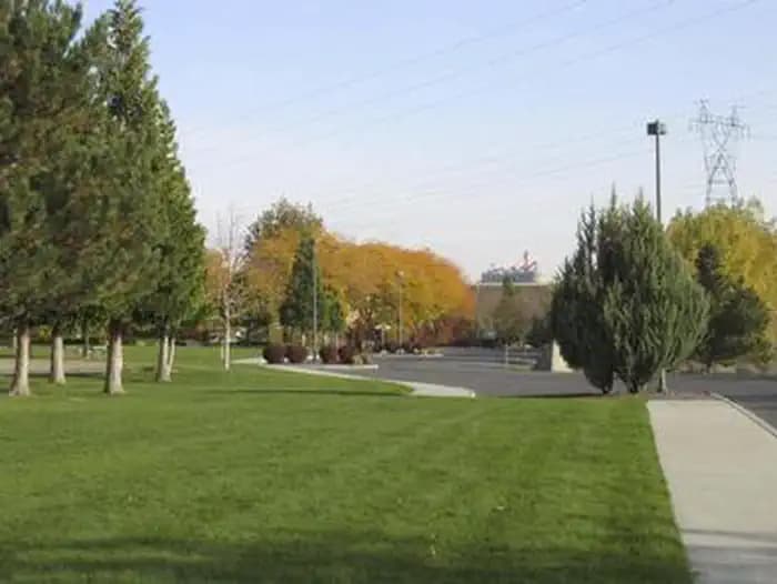 SPILLWAY PARK - CHINOOK SHELTER (OR)