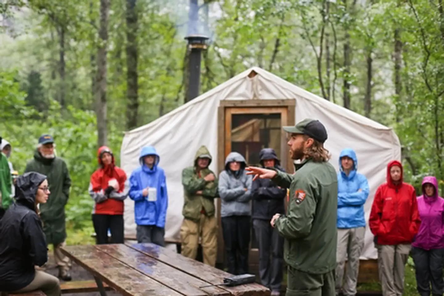 Ranger briefing at Sheep Camp