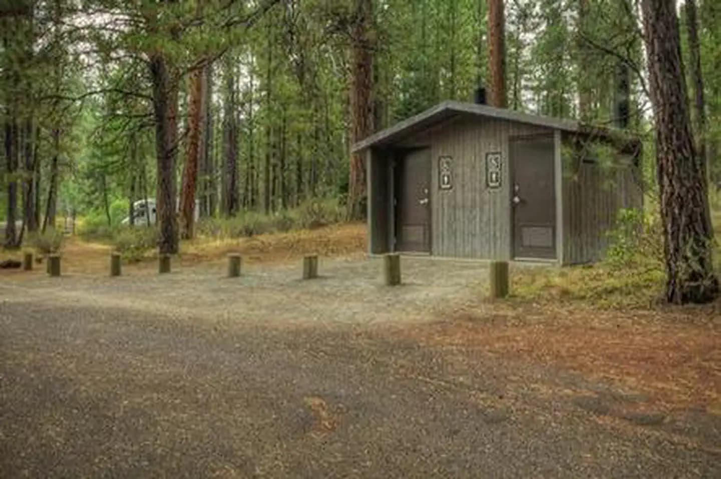 ALLINGHAM CAMPGROUND Restroom