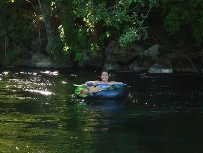 JACKSON CAMPGROUND ON THE APPLEGATE RIVER