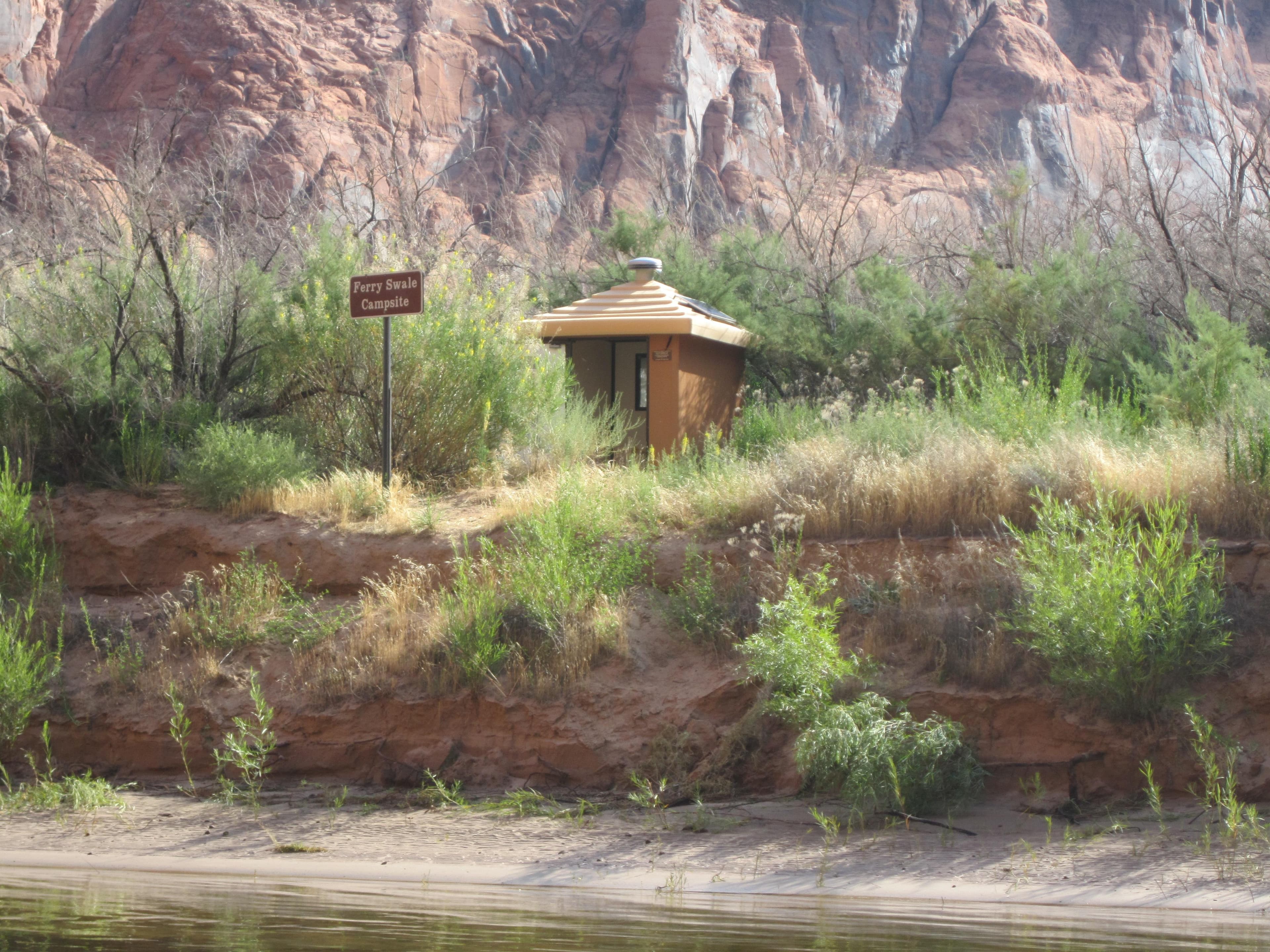 Colorado River Primitive Camping Between Glen Canyon Dam and Lees Ferry