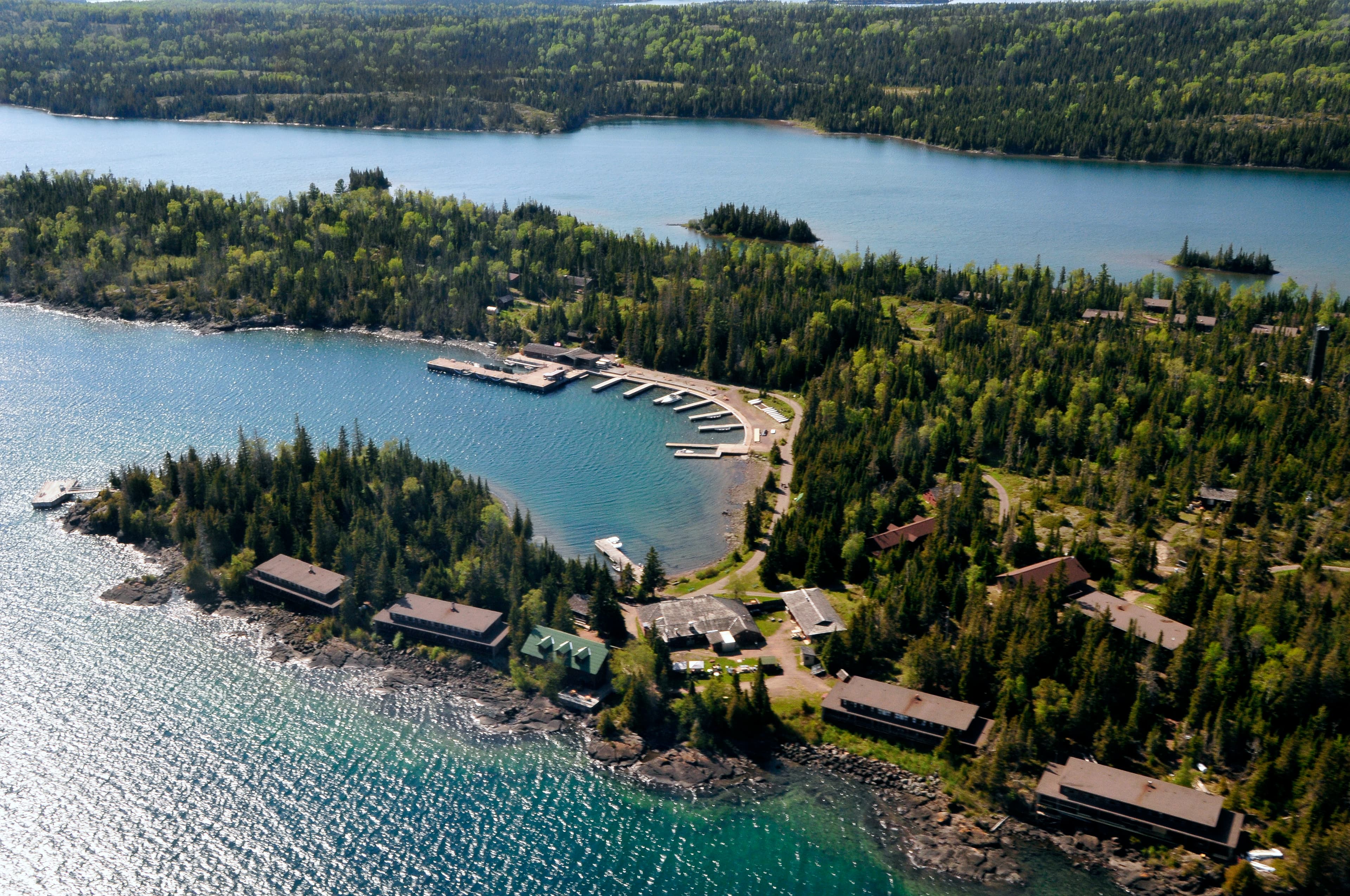 The Rock Harbor Lodge provides amenities and lodging to the Rock Harbor area.