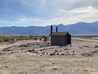Saline Valley CG is primitive camping only, with vault toilets and no running water.