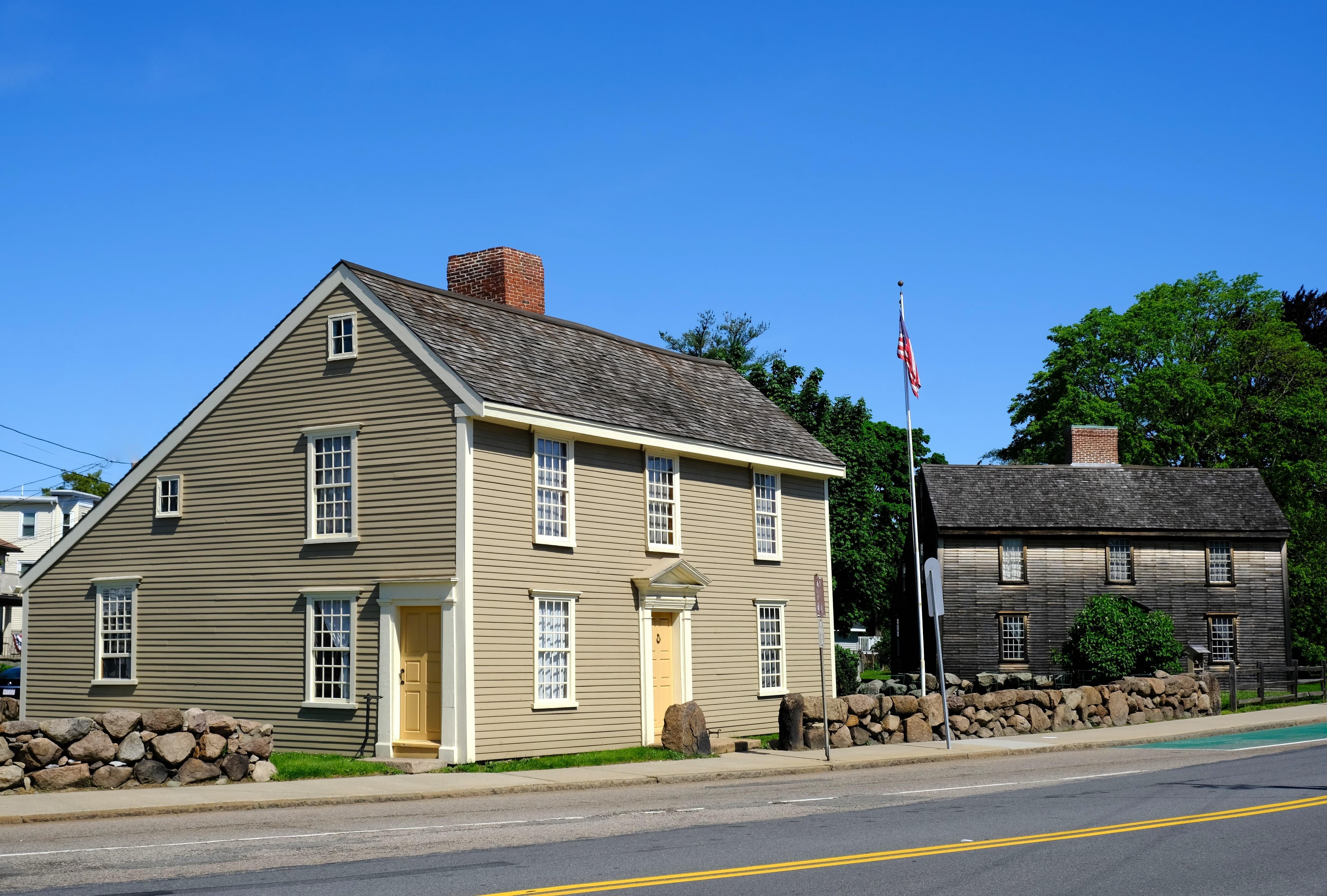 The Birthplaces of John and John Quincy Adams sit right next to each other on Franklin Street.