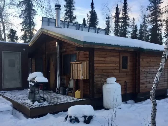 Coldfoot Cabin