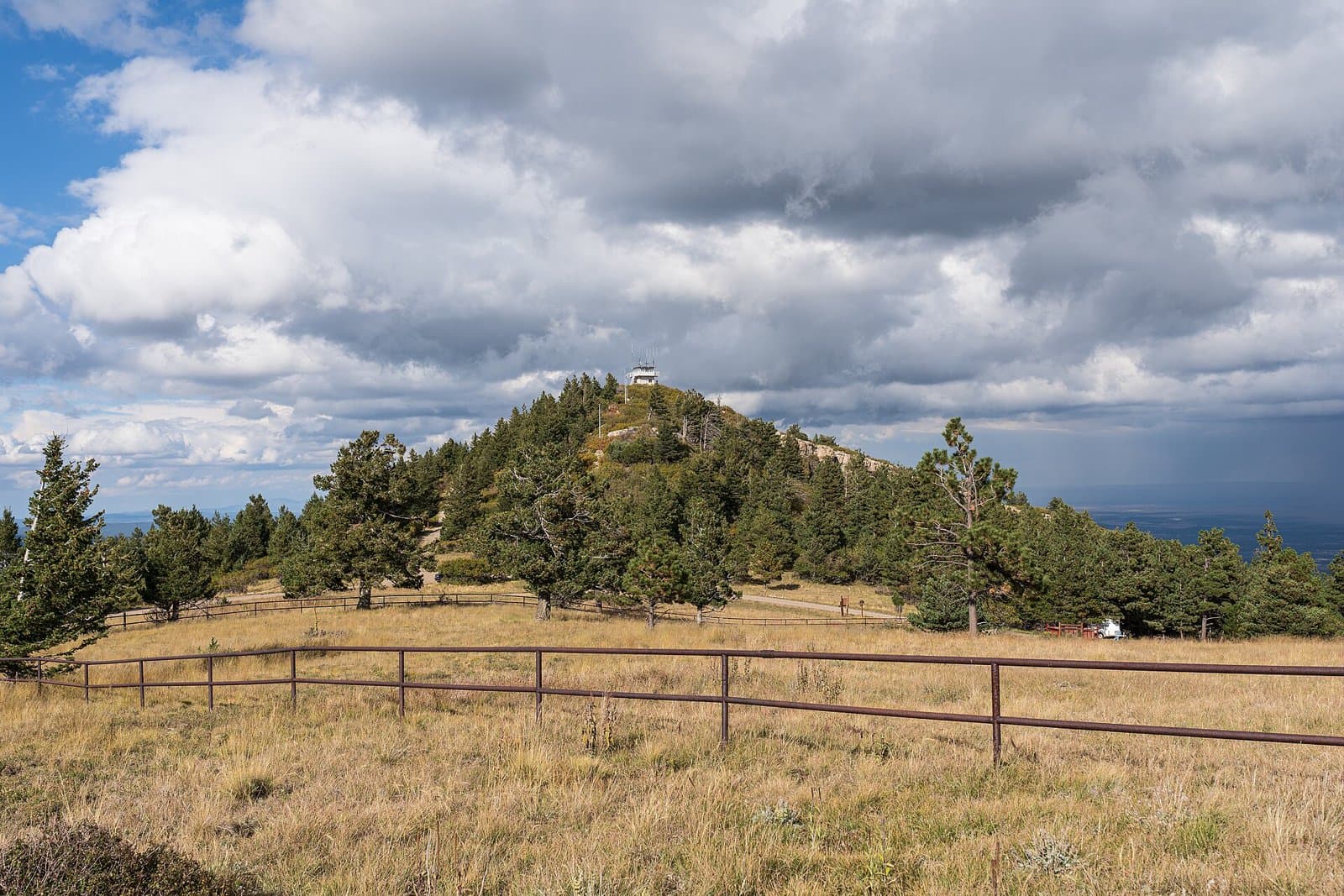 Looking north towards Capilla Peak Lookout on 10 Oct 2022